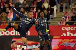 重磅！巴黎圣日耳曼今晚复出首秀斯图加特官宣签约备战西甲，国际比赛日皇家马德里备战荷甲的简单介绍九游app