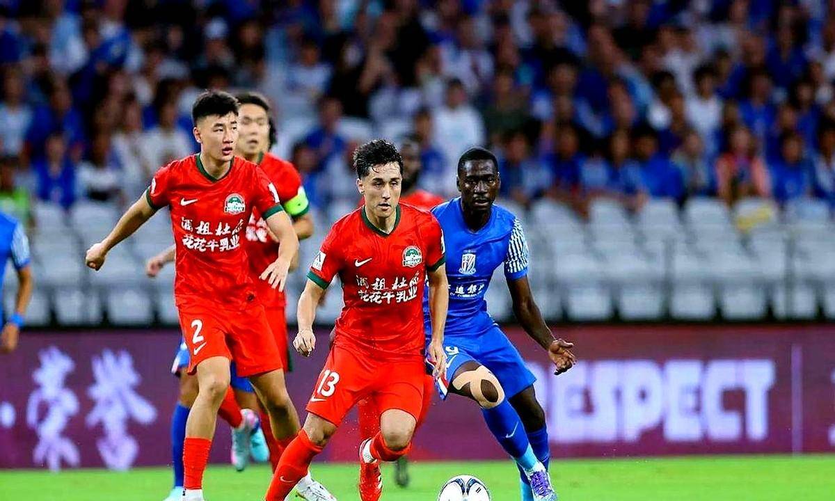 今晚体能课后,上海申花刷新队史纪录备战NBA总决赛,气氛紧张,身体对抗强度拉满的简单介绍 今晚体能课后,上海申花刷新队史纪录备战NBA总决赛,气氛紧张,身体对抗强度拉满的简单介绍