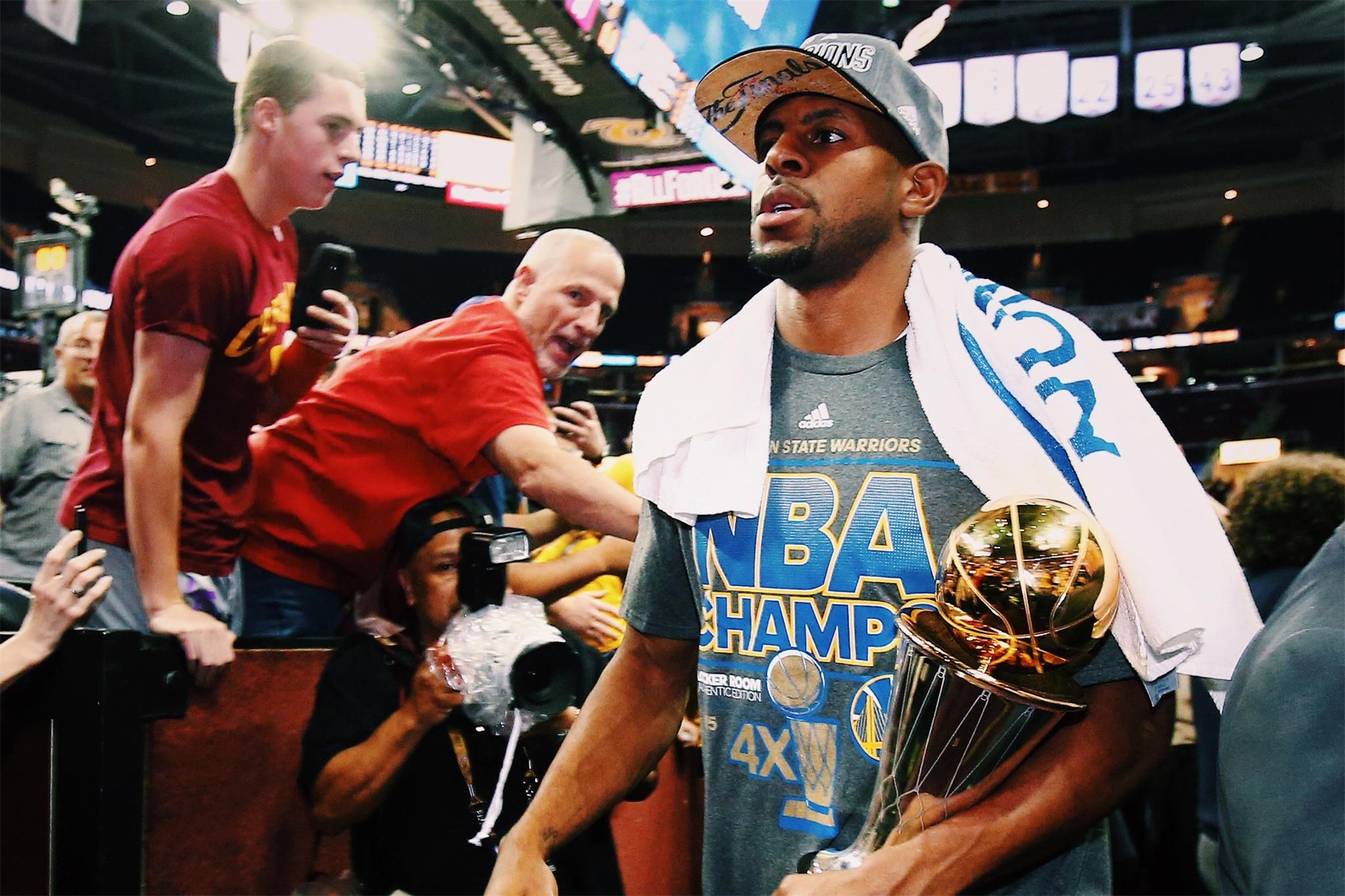 新疆广汇训练开放日，今夜再遭质疑引欢呼，NBA总决赛在即，纪律约束更严格的简单介绍